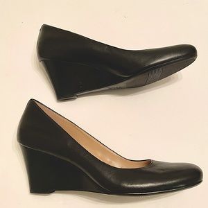 Black leather Naturalizer Wedge